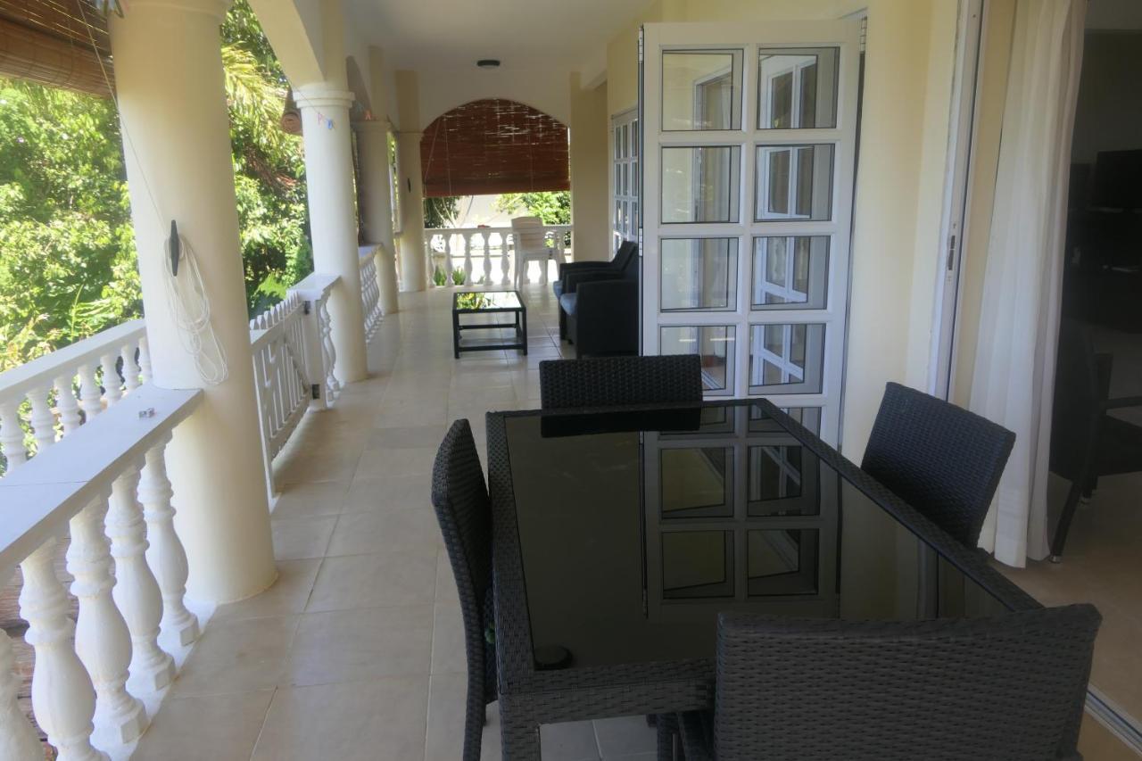 Tropical Garden Self Catering Victoria Exterior foto